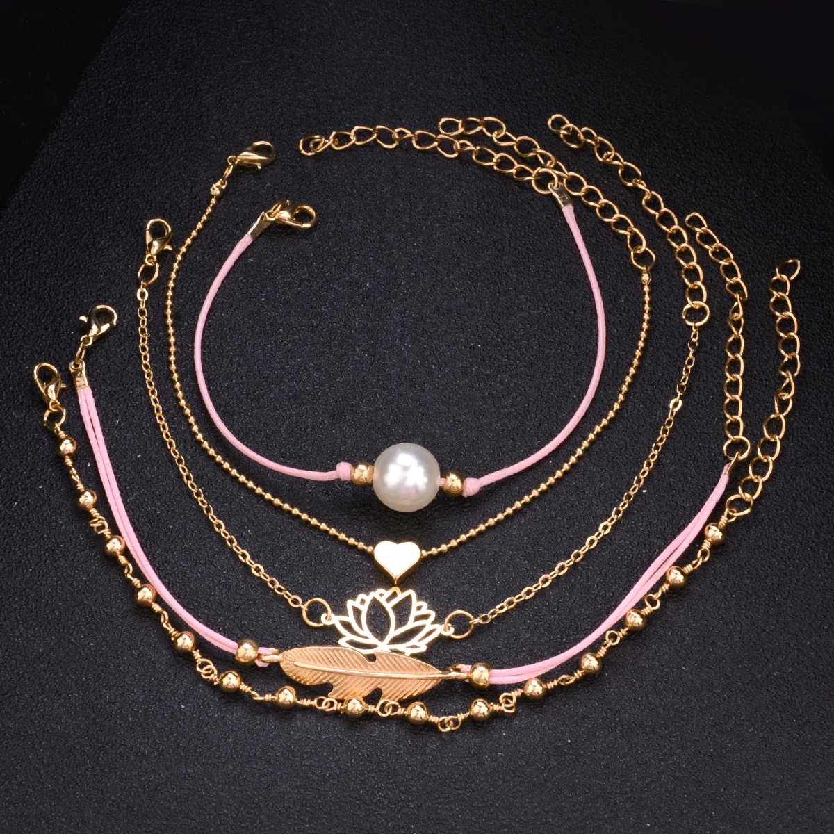 Женский браслет с искусственным жемчугом цепочка листьями и сердцем золотого