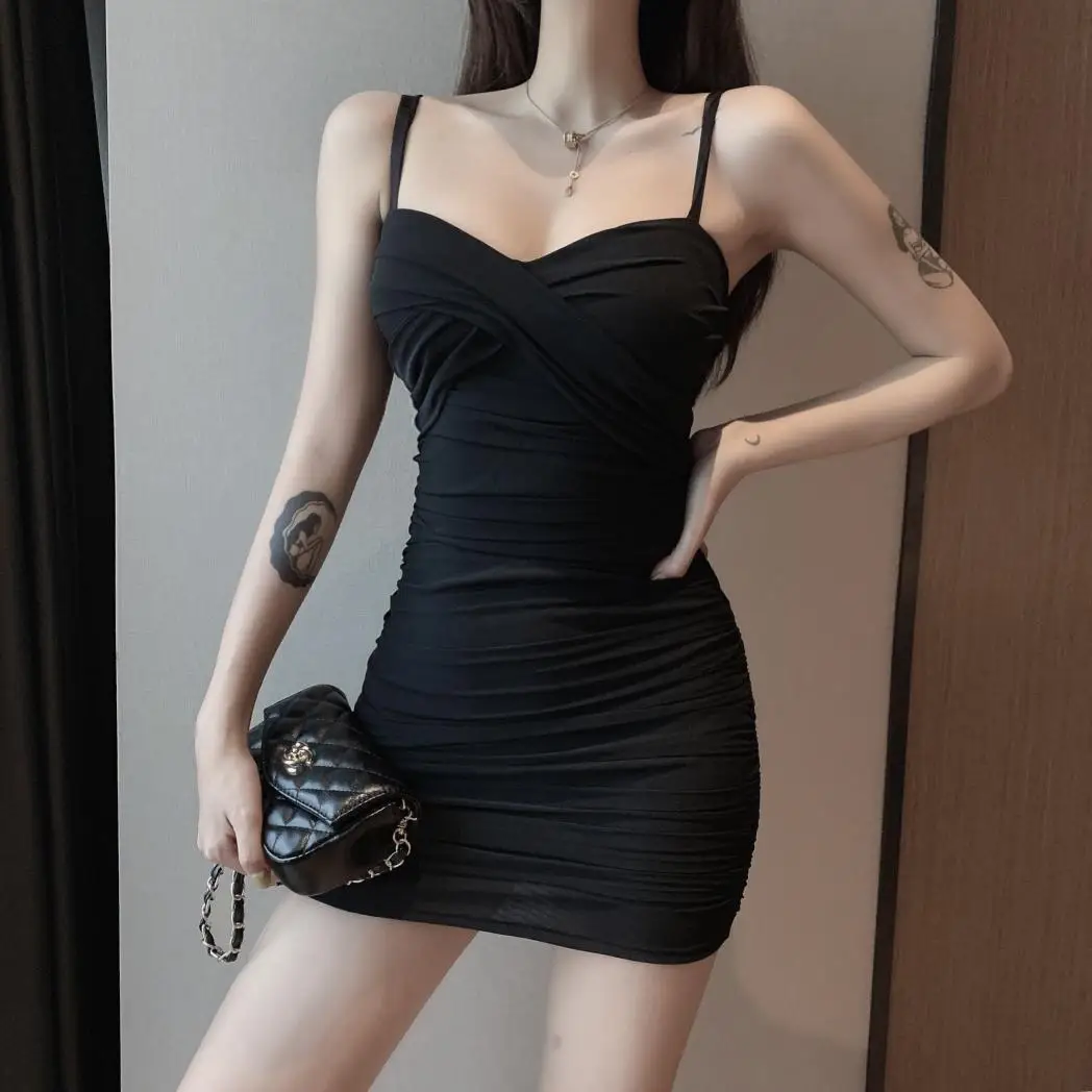 2020 Азиатская мода Сетчатое красное сексуальное тонкое стройнящее платье без