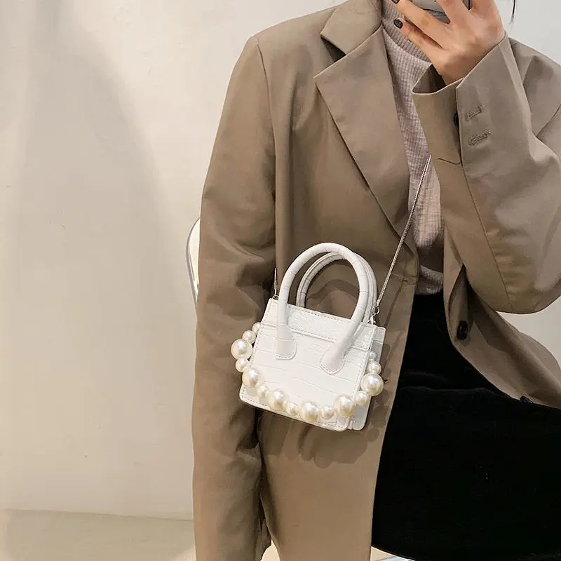 Сумки через плечо с жемчужинами и цепочкой Женская мини-сумка модная уличная