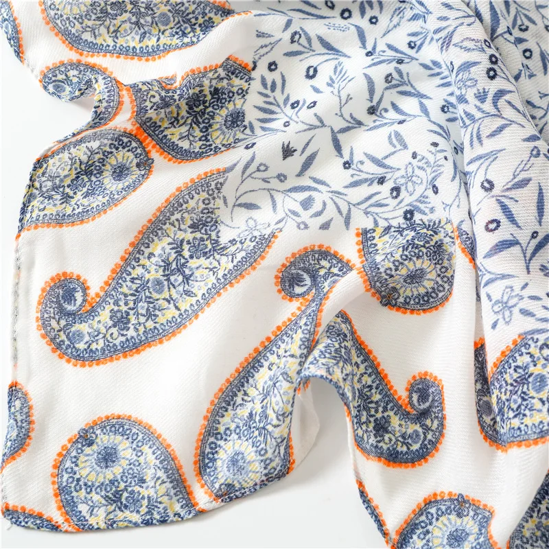 

2020 Fashion Thin Cotton Soft Scarf Printed Shawl All Seasons Silk Scarves high quality women fashion luxury brand