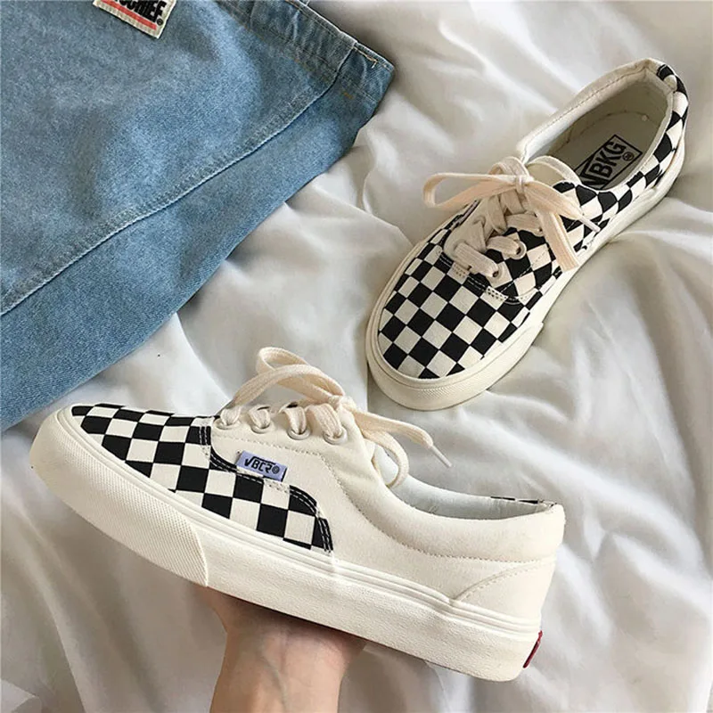 Sneakers Women's Sports Shoes Low Cut Kawaii Canvas Footwear 2021 New Female Plaid Vans Tennis Vulcanize  Flats