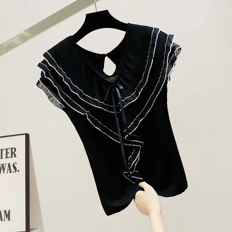 

Футболка женская трикотажная с оборками и V-образным вырезом