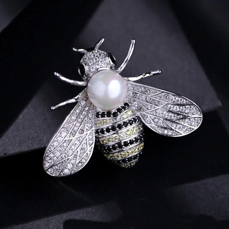 Bee Silver Новая женская брошь с буквенным принтом, стразы, блестящие золотые серебряные роскошные свадебные броши - Окраска металла: Bee Silver