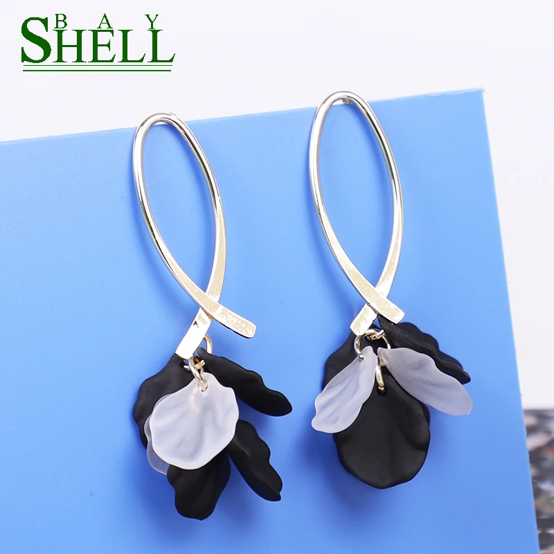 Женские богемные серьги с цветком длинные висячие лепестками эффектные