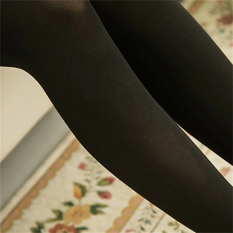 Черные сексуальные женские соблазнительные прозрачные колготки на подтяжках