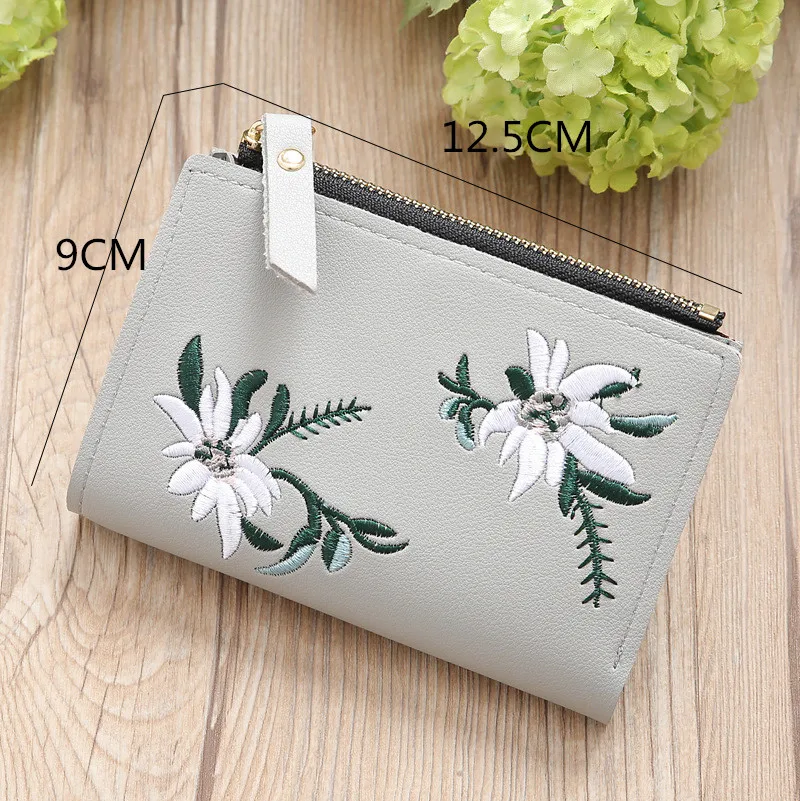 Новый женский кошелек маленький короткий на молнии с вышивкой Женский для мелочи