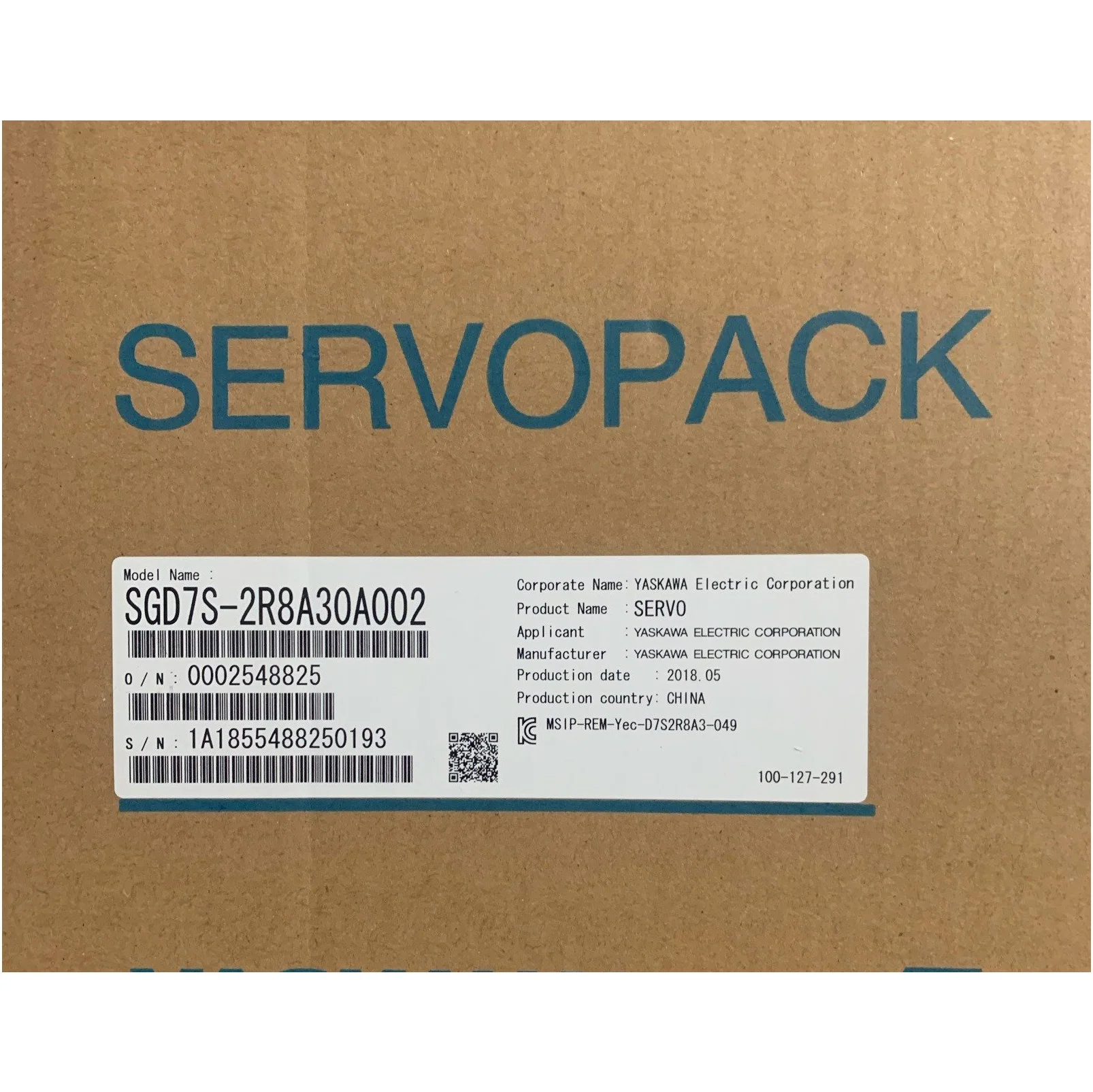 

New original SGD7S-2R8A30A002 spot