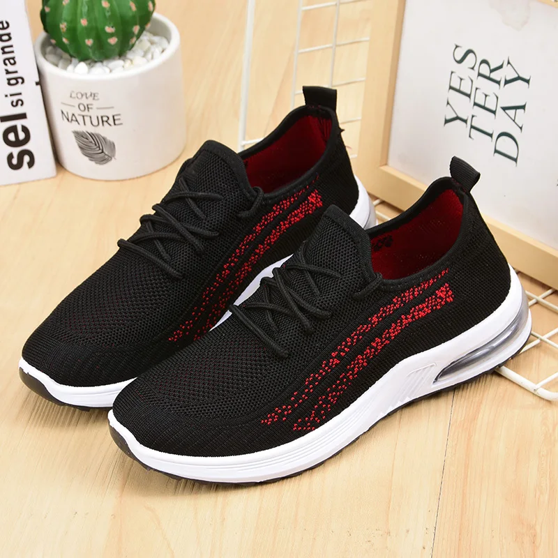 

2021 New Women's Shoes Spring and Summer Flying Women Breathable Super light Mesh Ladies fashion Casual Mom Running Shoes