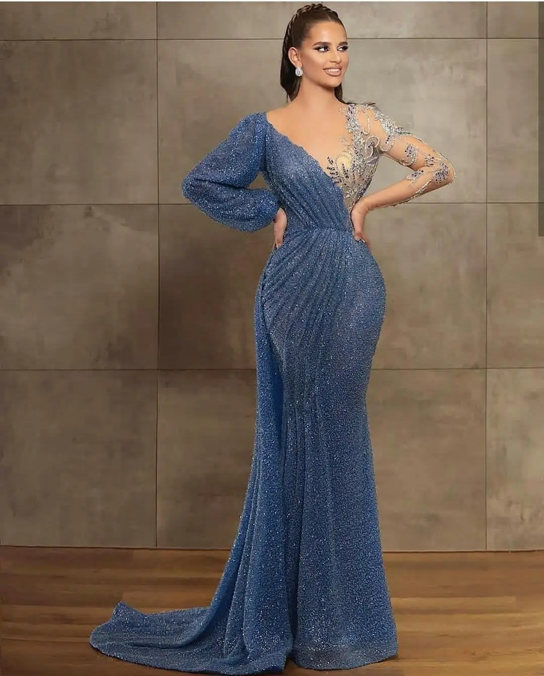 

2021 New Blue Evening Dresses Jewel Neck Beaded Sequined Lace Long Sleeve Mermaid Prom Dress Sweep Train Custom Illusion Robes