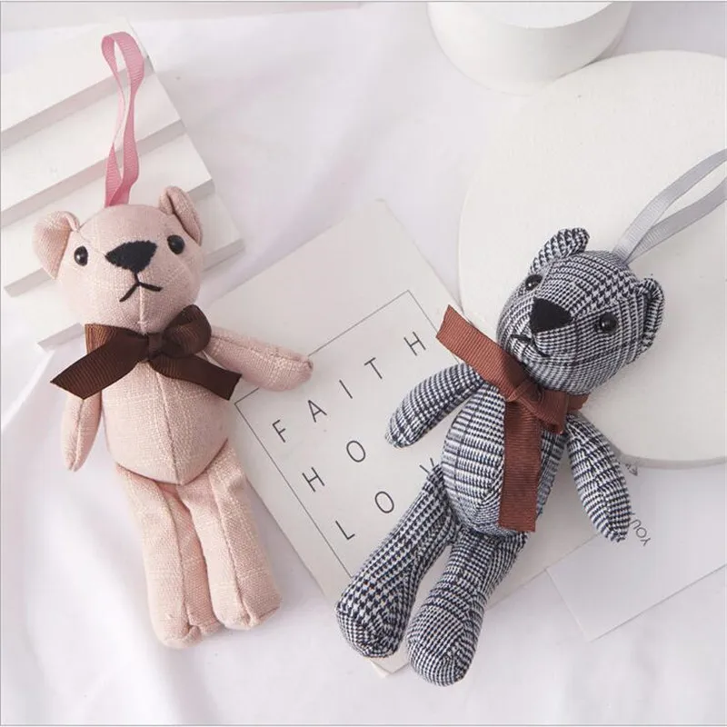 

1PCS New Cute Cotton And Linen Plush Bear Pendant Doll Toy Checkered Bow Backpack Pendant Key Chain Doll Gift 15CM