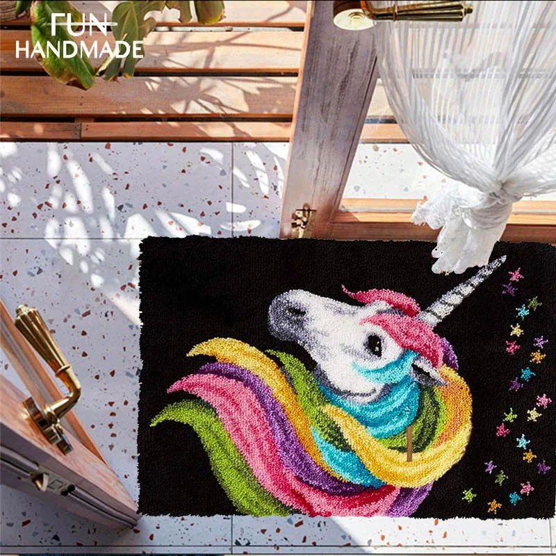 

DIY Cartoon Unicorn Latch Hook Kits Rug Crochet Tapis Auspicious Animal Style Needle Embroidery For Carpet Tapestry Kits Mat