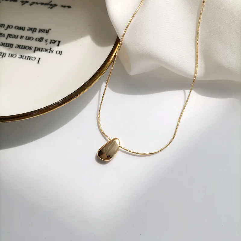 

LOVOACC Simple Gold Color Geometric Pendant Necklace for Women Metallic Irregular Coin Chokers Necklaces Wholesale Accessories