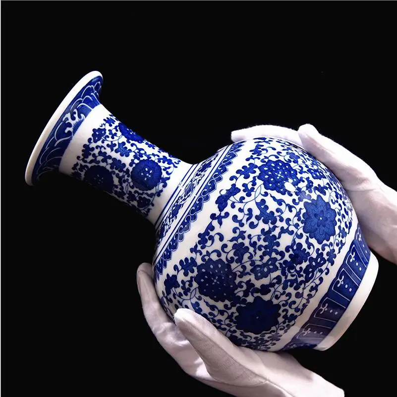 

Antique Blue and White Porcelain Lotus General Tank Ginger Jars Home Furnishing Jingdezhen Ceramic Decoration Vase