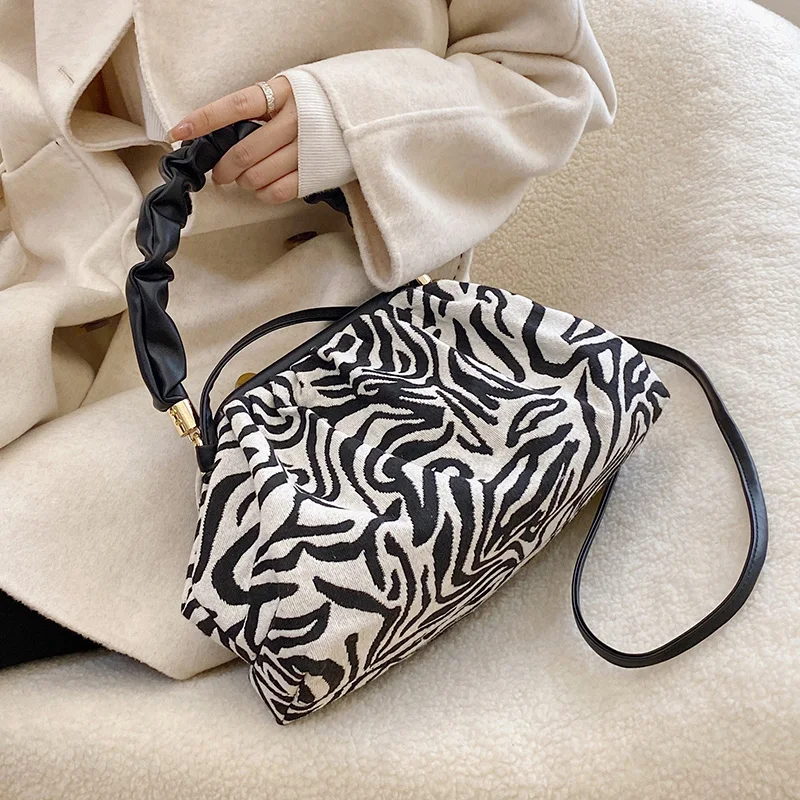 

SWDF Embroidered Canvas Crossbody Bags For Women 2022 Winter Branded Shoulder Sac Handbags Trend Women's Luxury Clutch Hand Bag