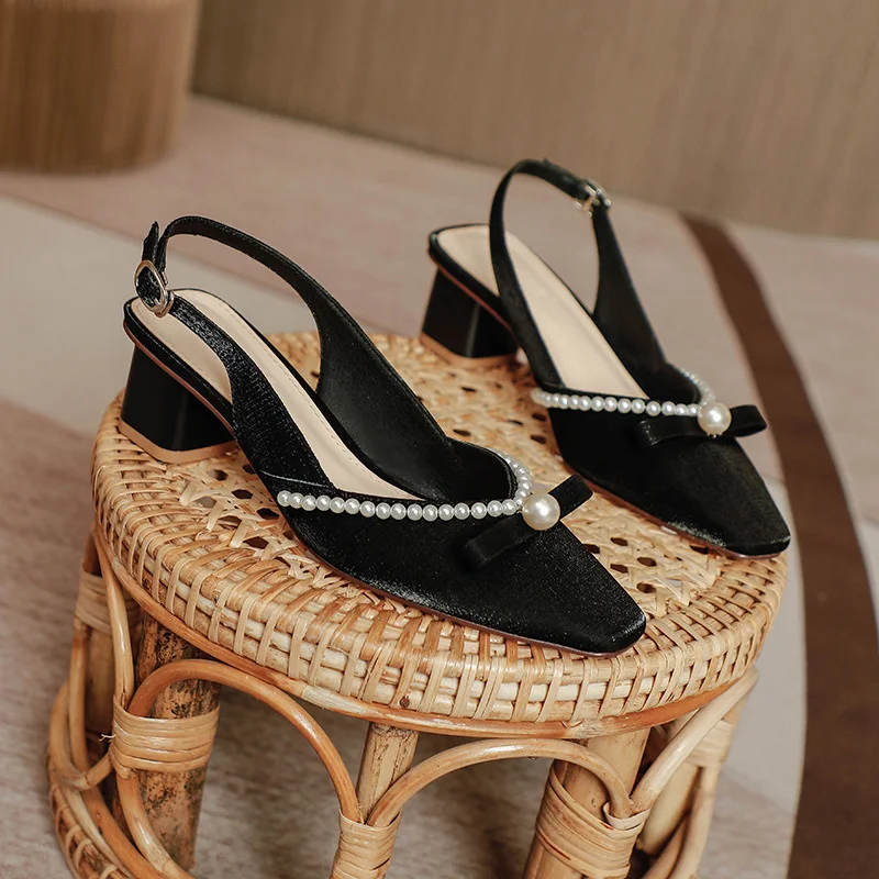 

2021 new Baotou sandals women's summer high heel square head with pearl fairy style thick heel women's middle heel