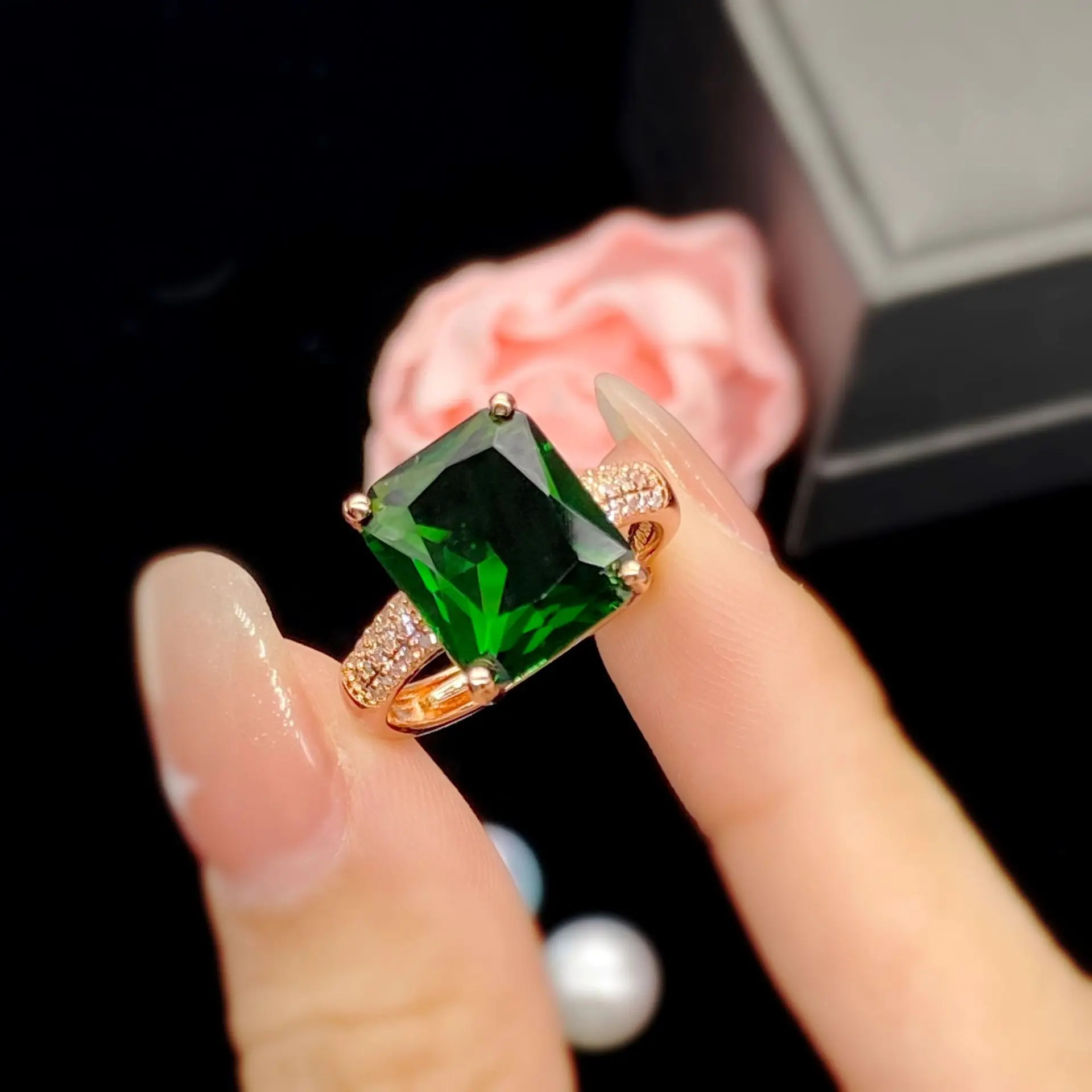 

925 New Luxury Temperament Rectangular Inlaid Zircon Simulation Emerald Tourmaline Color Treasure Adjustable Ring Jewelry Women