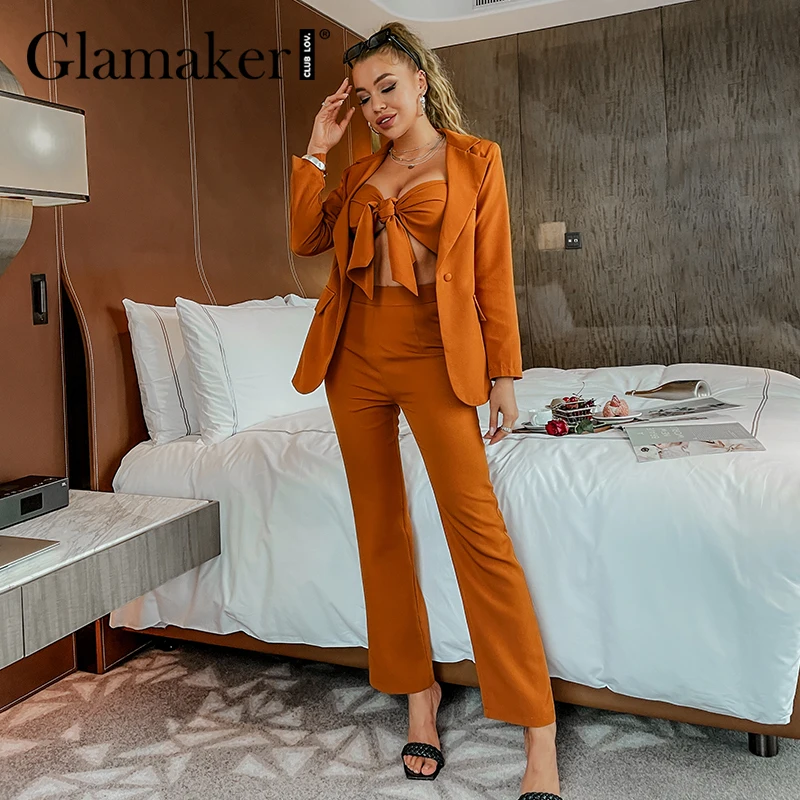 Женский офисный костюм Glamaker комплект из трех предметов укороченный топ с