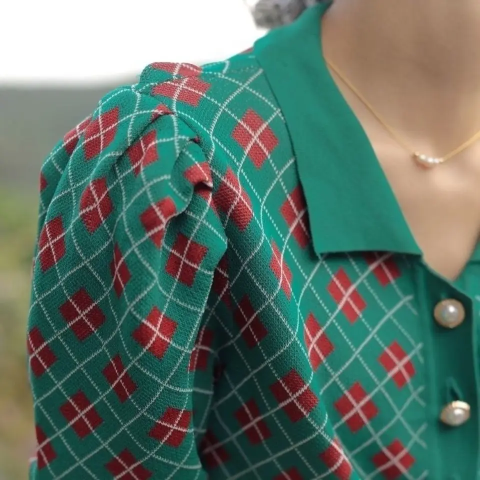 

Jacket Women's design sense T-shirt summer 2021 new French Green Plaid short sleeve knitted cardigan