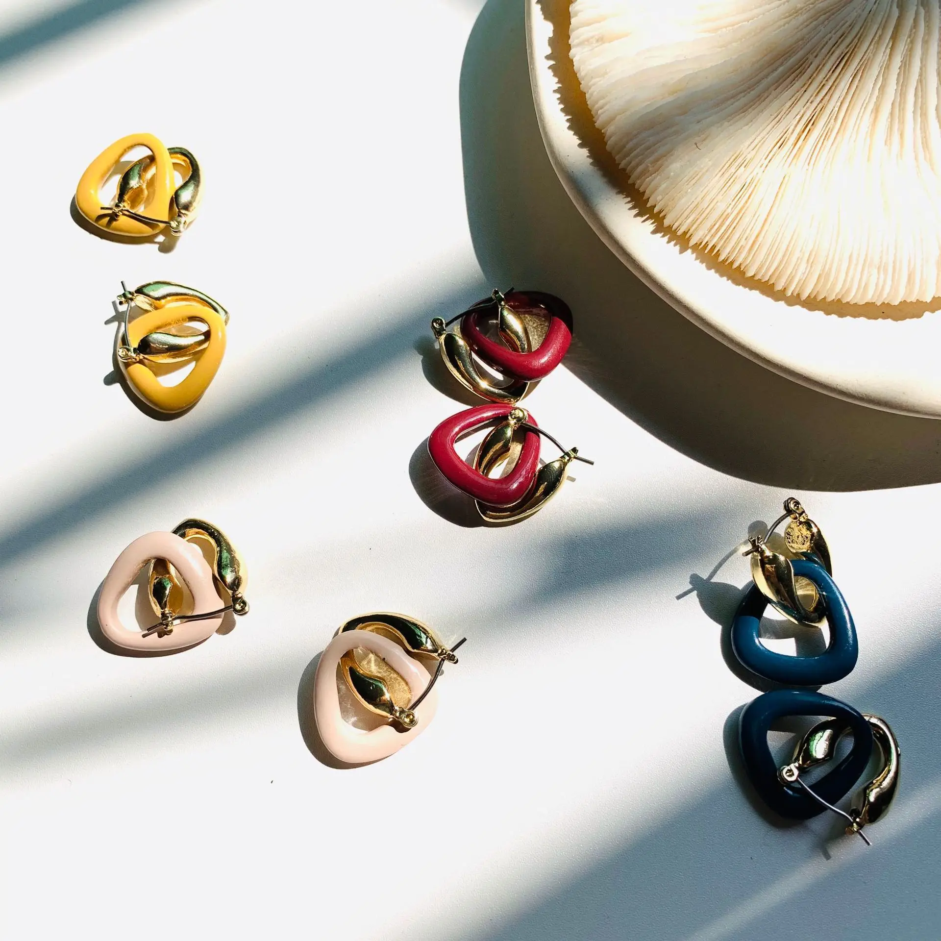 Корейские новые винтажные серьги из серебра 925 шикарные несимметричные