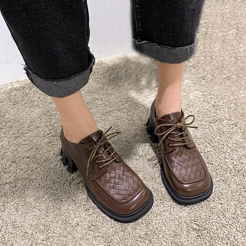 Ladies High Heels Oxford Shoes Autumn New Lace Square Toe Leather Lace High Heels Loafers Fashion Small Leather Shoes