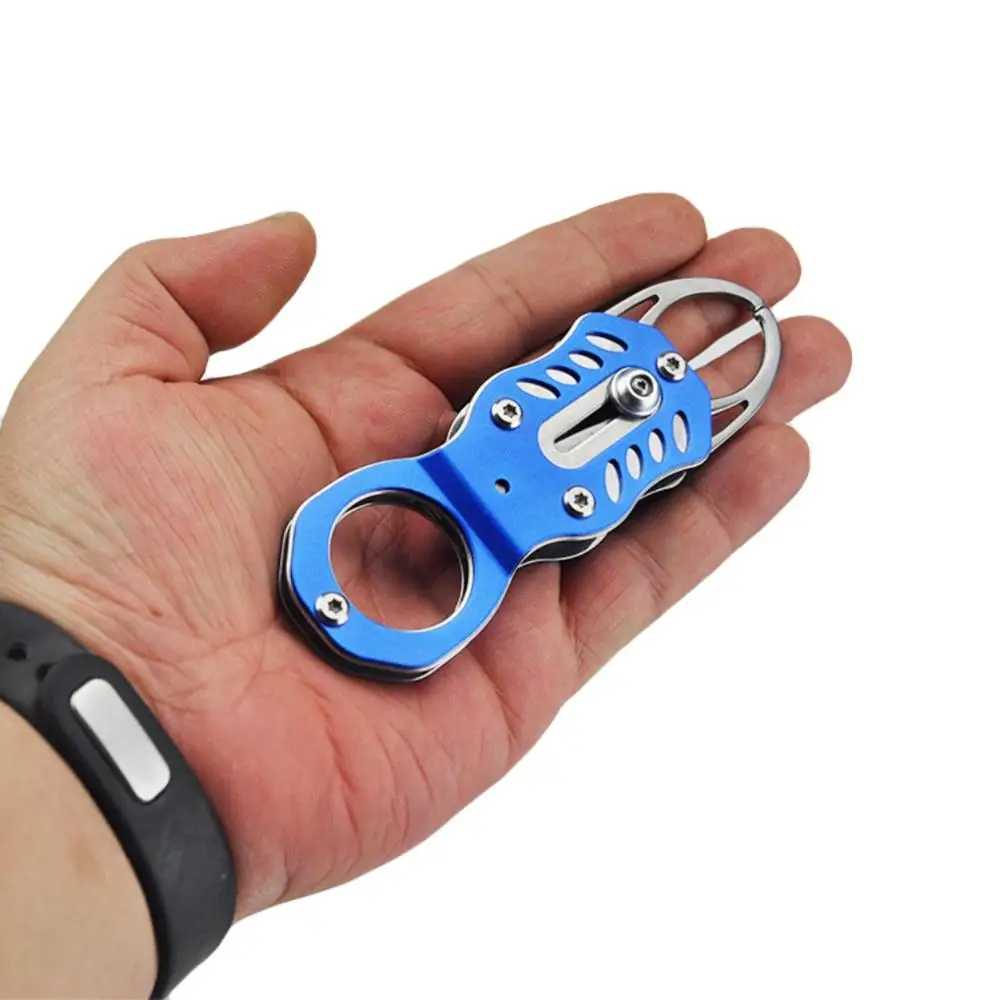 

Portable Fishing Gripper Grab Catch Mouth + Anti-Lost Rope Fishing Tackle Tool