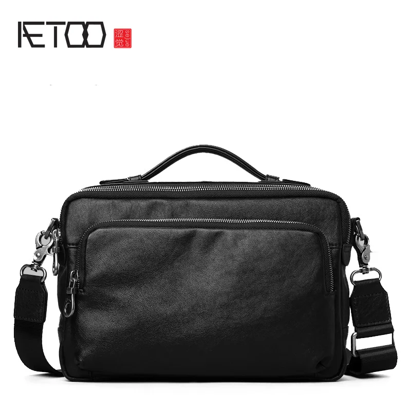 

AETOO Men's casual shoulder bag, leather fashion handbag, men's leather stiletto bag