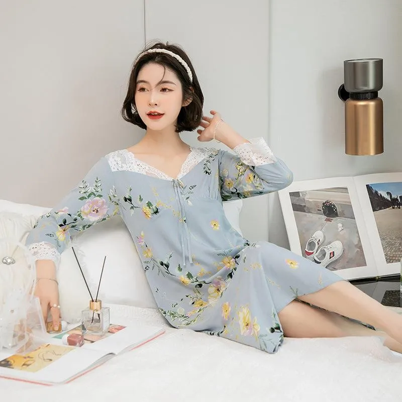 

Cotton Printed Nightgown Sexy V-Neck Lovely Nightdress Sleepwear Oversized Casual Spring Nightwear Loose Home Dressing Gown