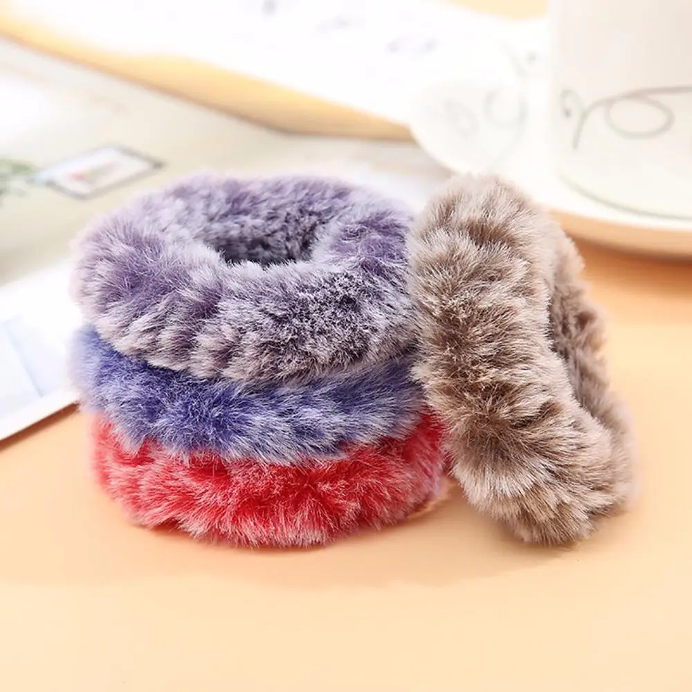 

1 шт. меховой Scrunchies для девочек простой дизайн; Резинка для волос, обтянутая тканью; Ленты для волос аксессуары плюшевая повязка для волос ко...