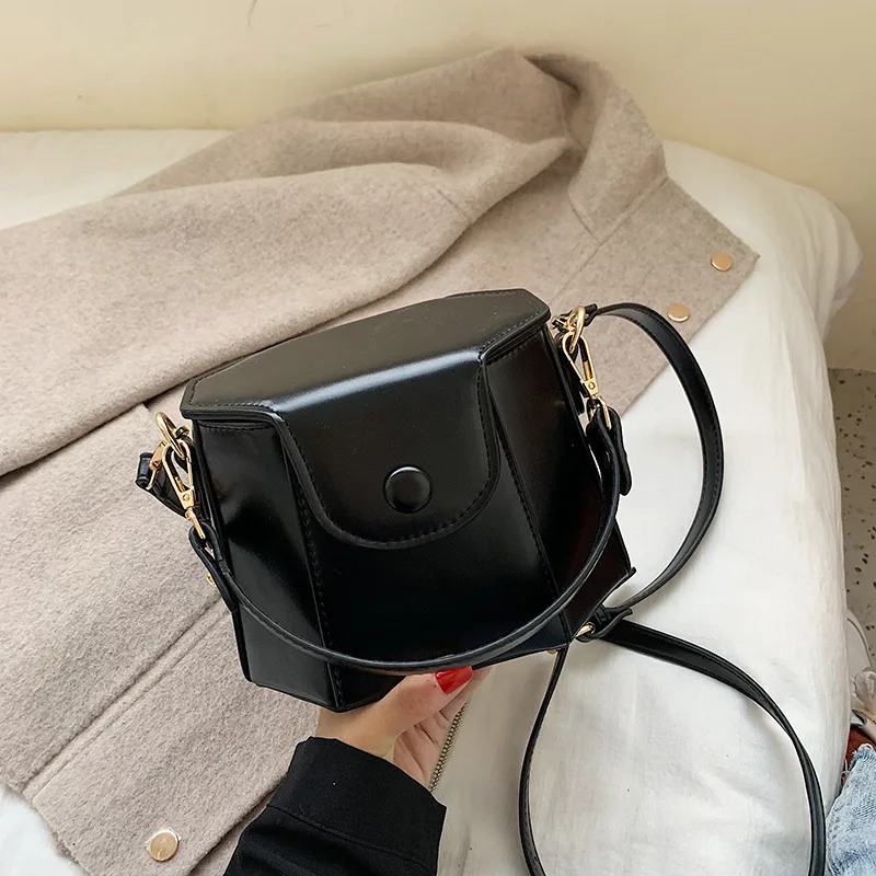 

Vintage Bucket Bag Women's Single Shoulder Messenger Bag Purses and Handbags Luxury Designer Satchels Crossbody Bags for Women