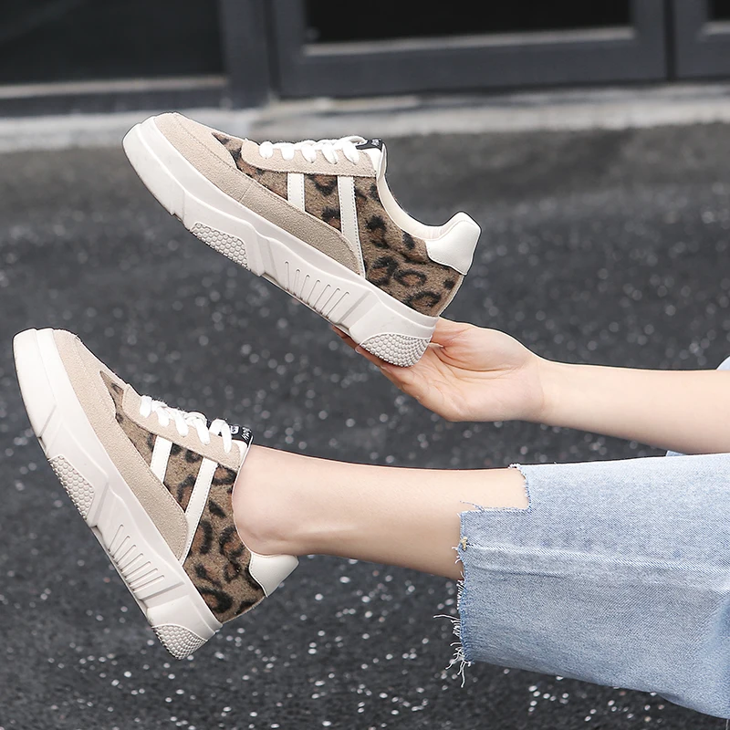 Кроссовки женские черные/коричневые на шнуровке 21818AYHA2240|Женские кроссовки и