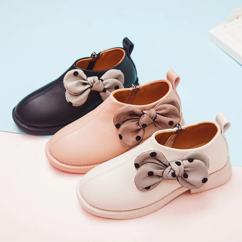 Детская обувь для девочек мягкая принцессы на плоской подошве с бантом в горошек