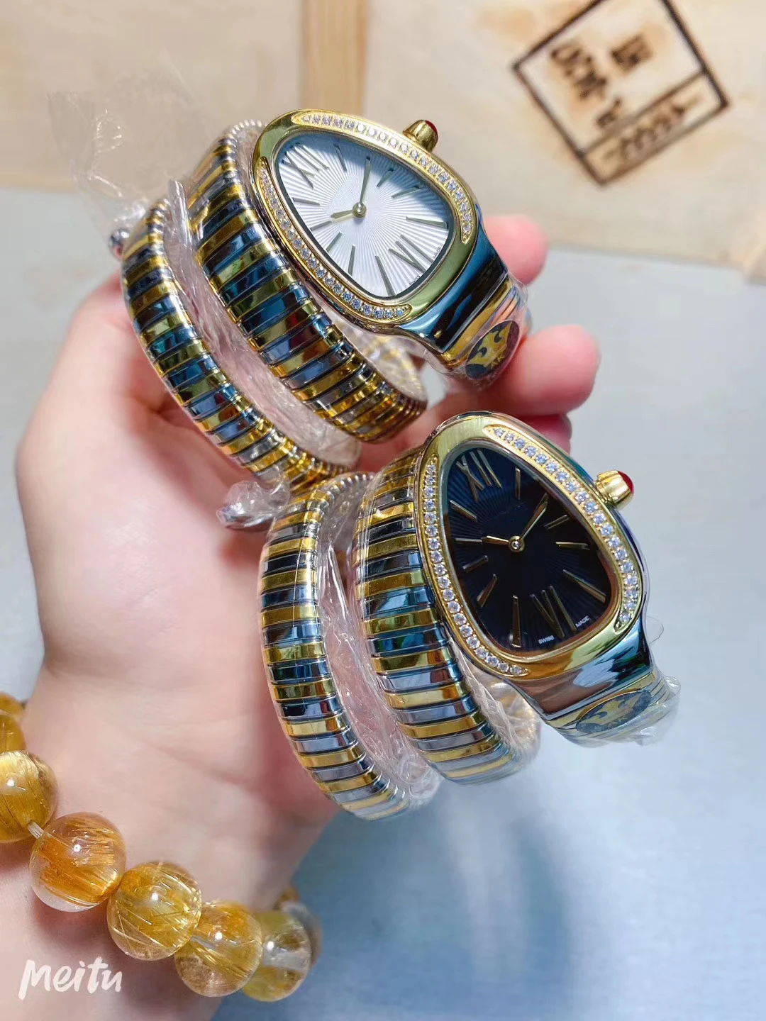 

Luxury Brand New Women Snake Silver Yellow Gold Bracelet Diamond Bezel Rome Japanese Quartz Stainless Steel Sapphire Black Watch
