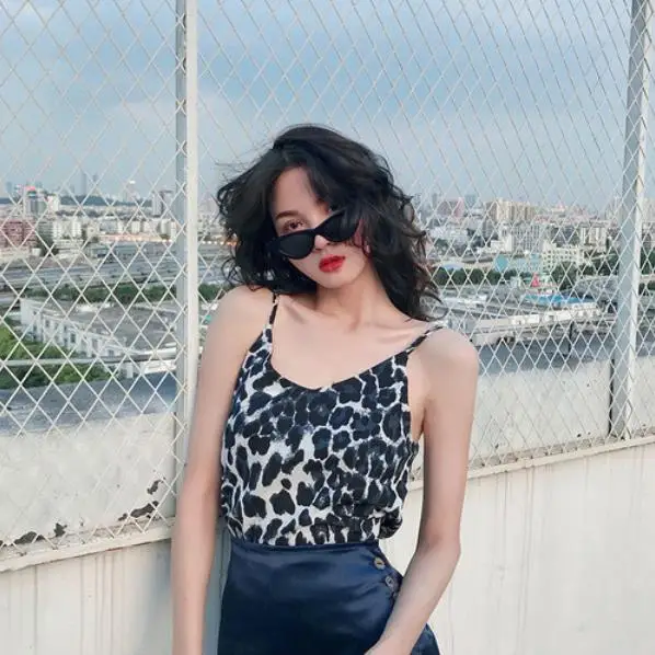Корейский сексуальный топ летний Леопардовый на бретелях женская блузка без