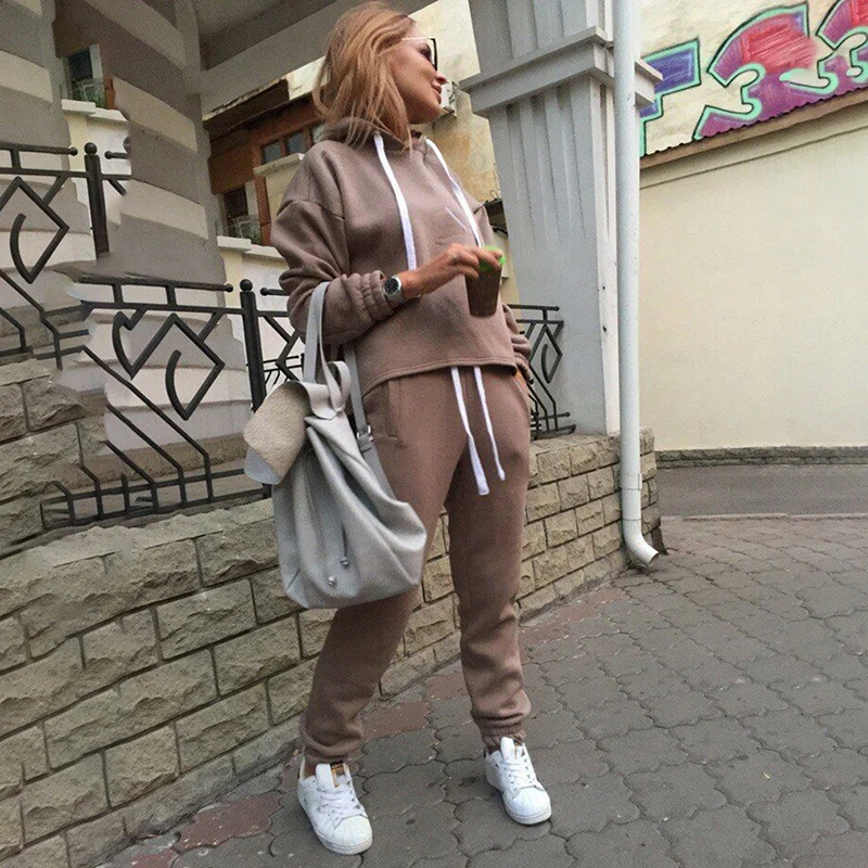 

Tracksuit 2Pcs Women Set Hoodies Crop Top Sweatshirt Solid Long Pants And Hooded Tops Women Clothing Suits Female 2 Pieces Sets