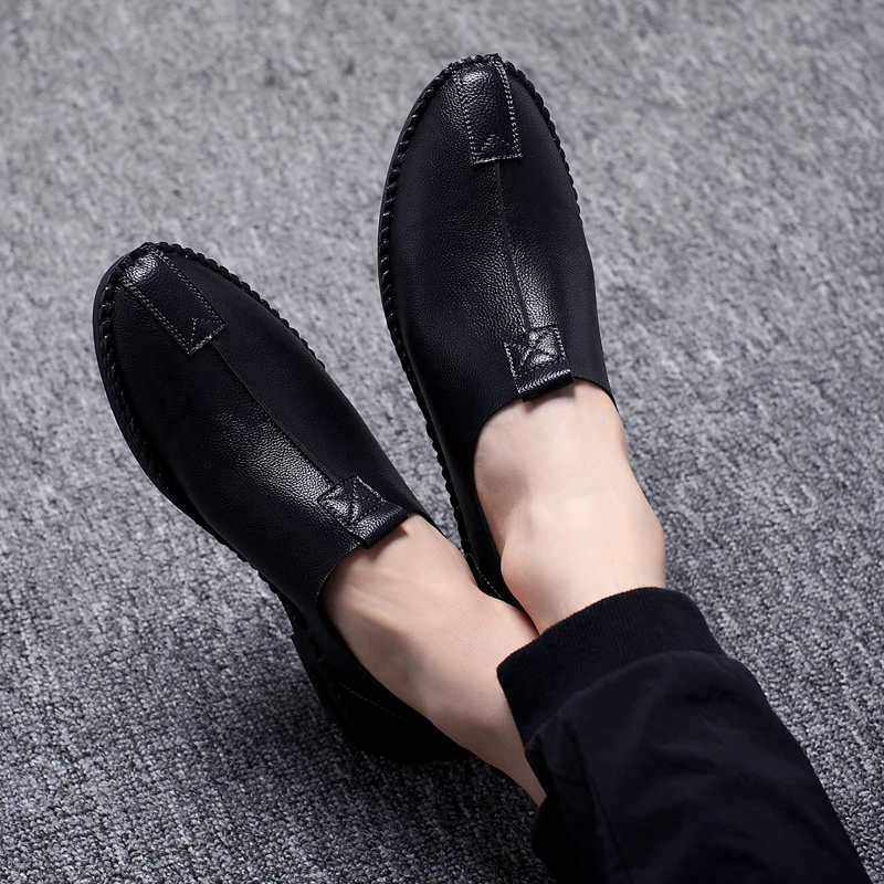 

Men Leather Casual Shoes slip on Moccasins vintage handmade sewing fashion Medium loafers outdoor sneakers black hombres shoes