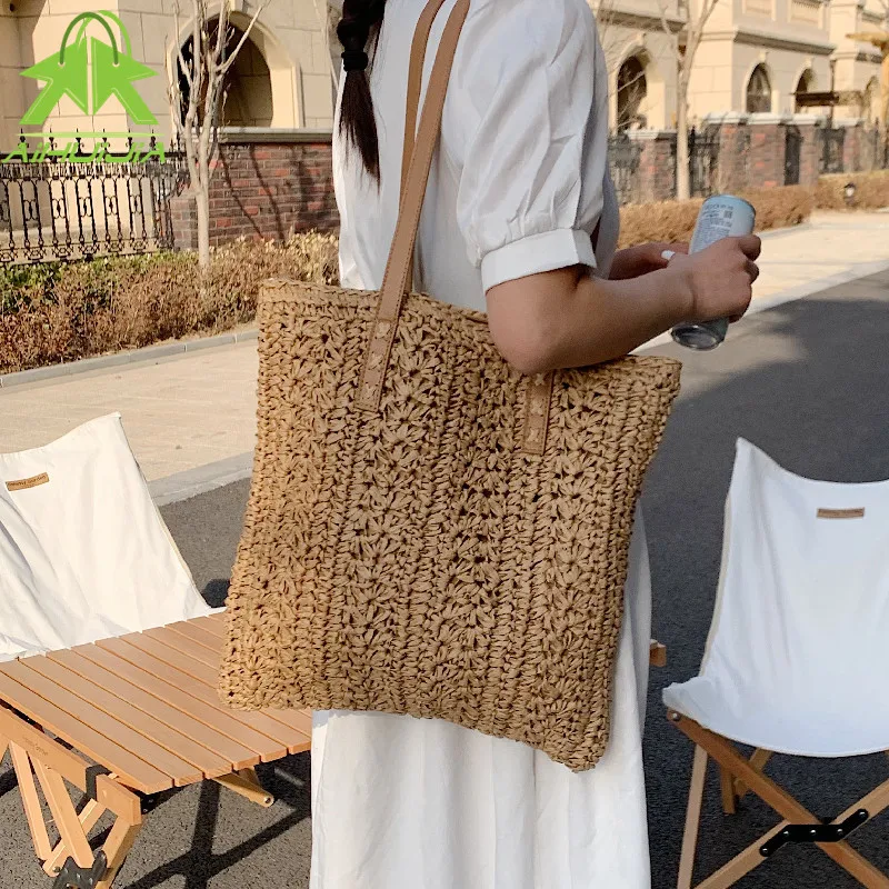 

Fashion Rattan Women Shoulder Bags Bohemia Woven Female Handbags 2021 Summer Beach Straw Bags Large Capacity Casual Tote Purses