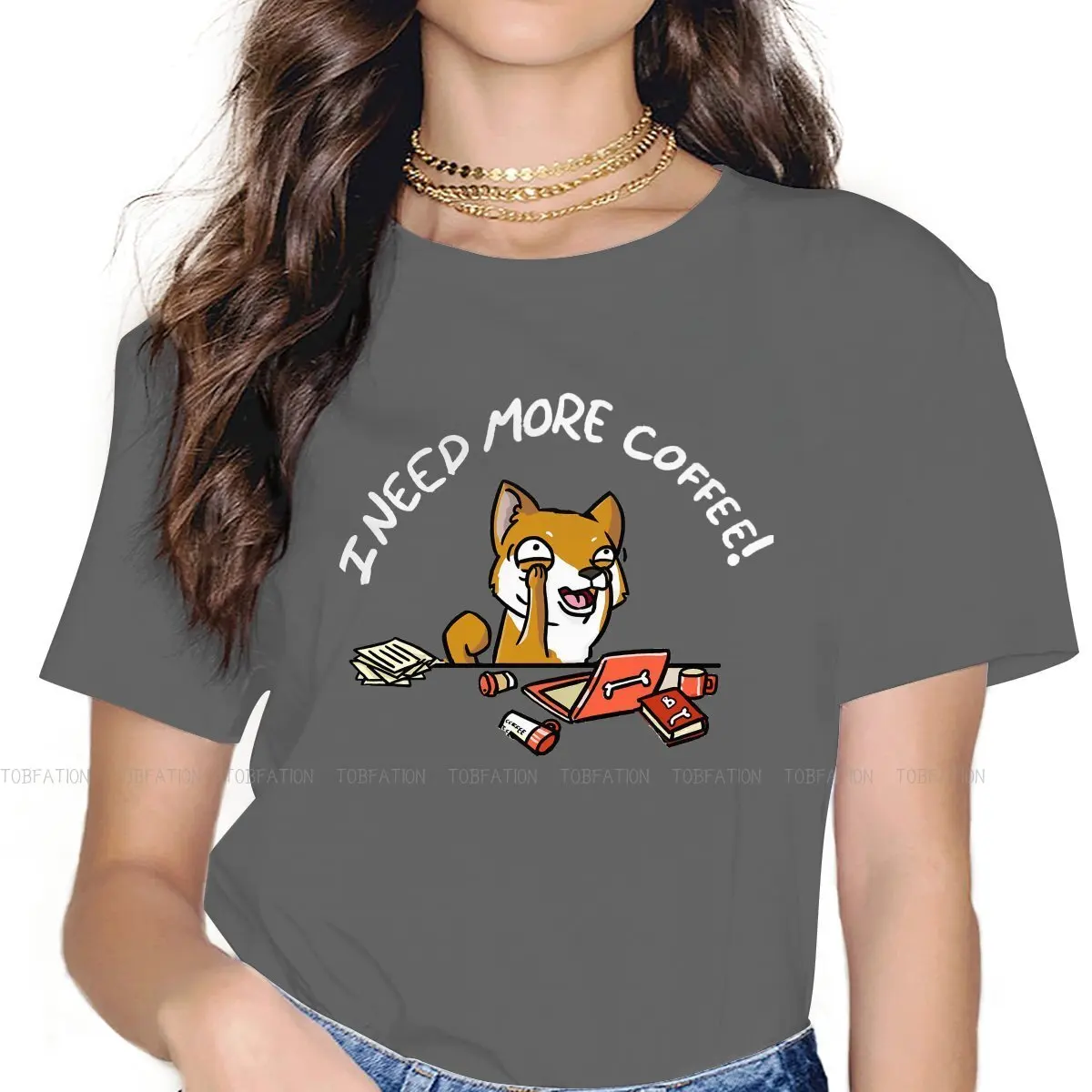 

Женская футболка с надписью «I Need More Coffee»