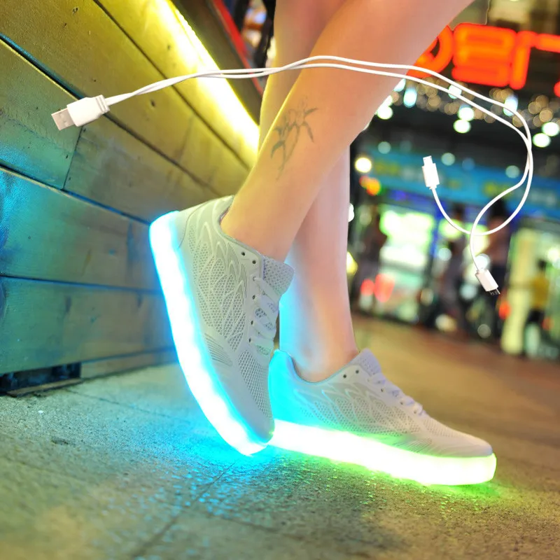 

Size 35-40 USB chargering Led Shoes for kids & adults Light Up Sneakers for boys girls men women Glowing Party Shoes