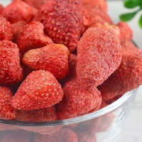 strawberry freeze dried fruits snacks chunks non gmo 100 natural and organically processes bake material cake decorate