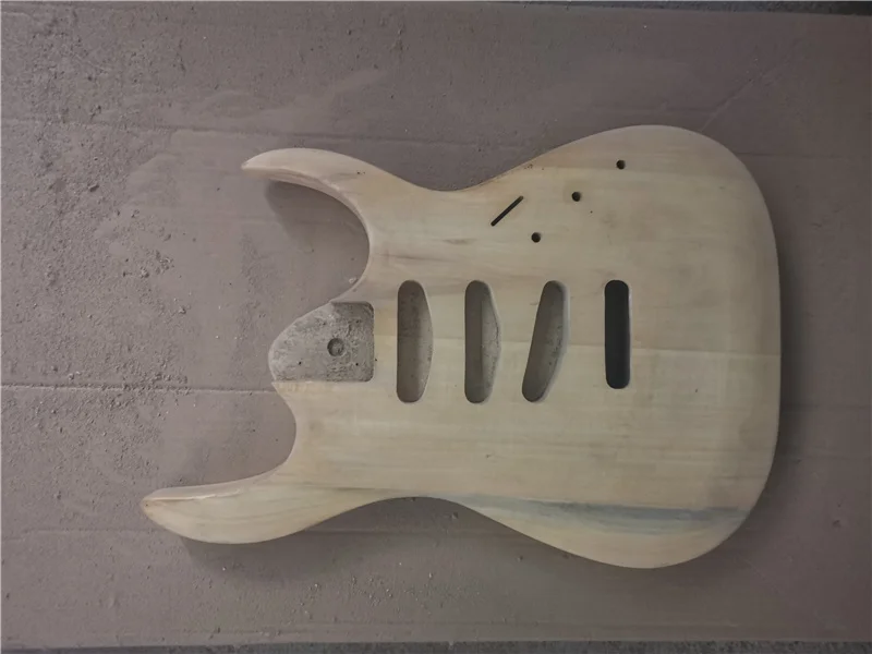 

Afanti Music DIY guitar DIY Electric guitar body (MW-324)