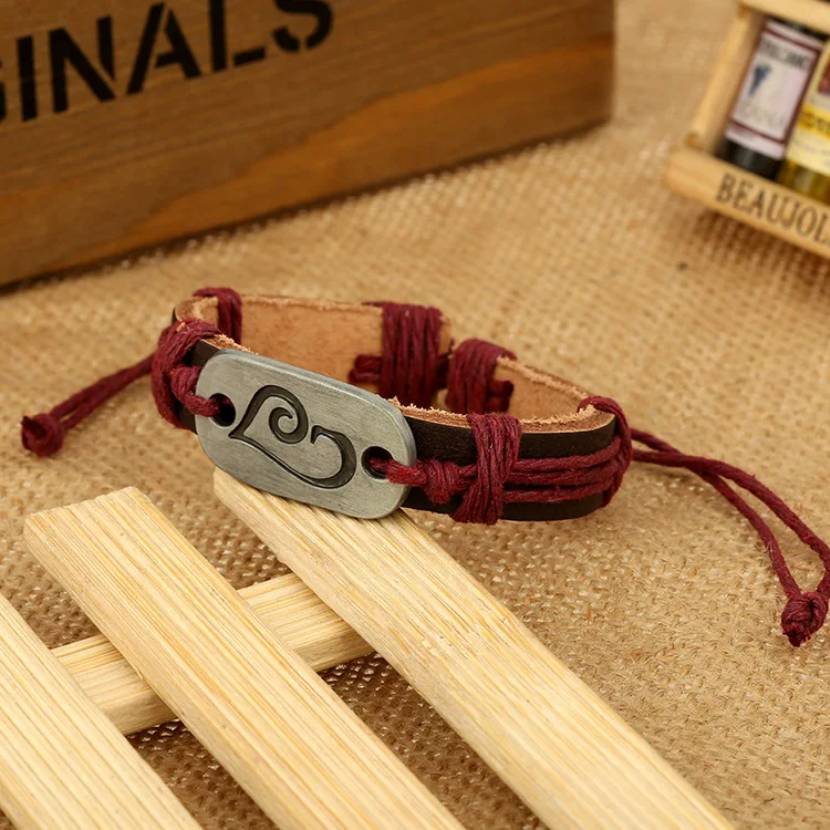 Браслет из натуральной кожи в виде сердечек | Украшения и аксессуары