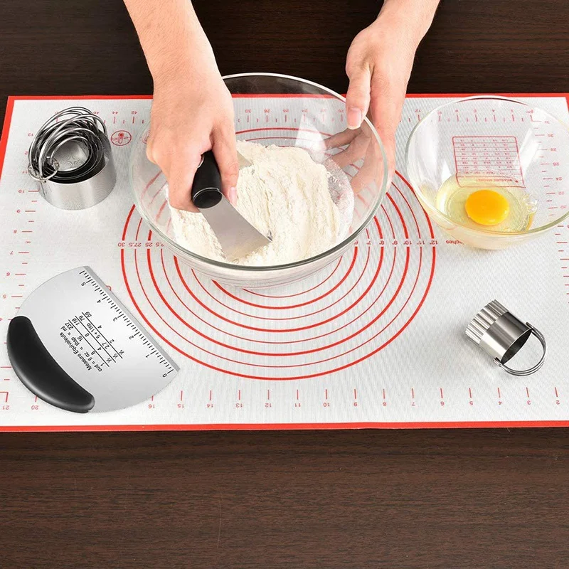 

1 Set Pastry Cutter, Biscuit Cutter, Dough Scraper & 1 Set Olive Oil Dispenser Bottle,350Ml