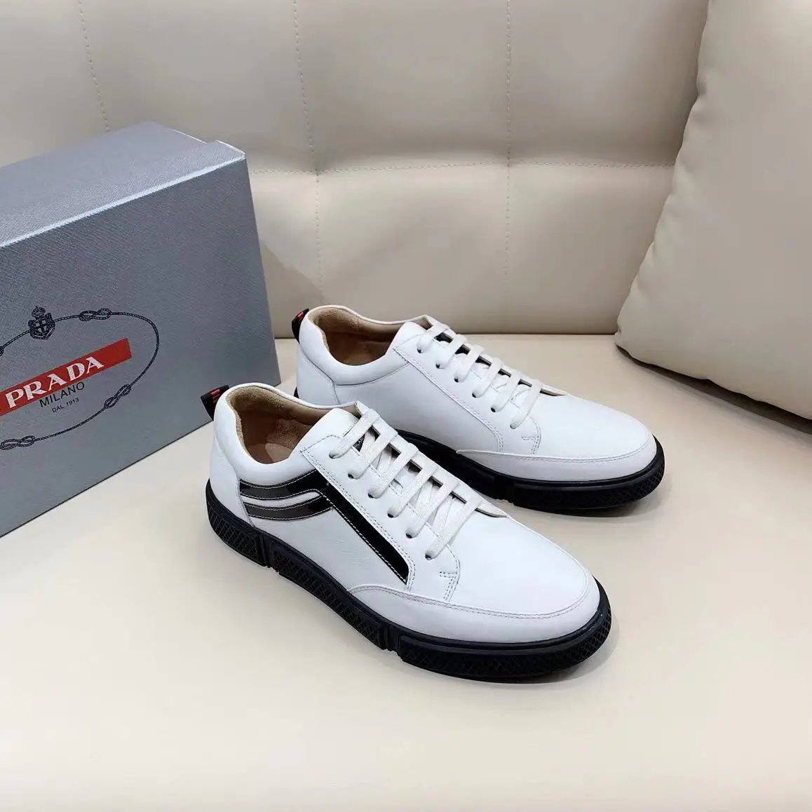 

P270 (niuli) Prada men's casual low top shoes