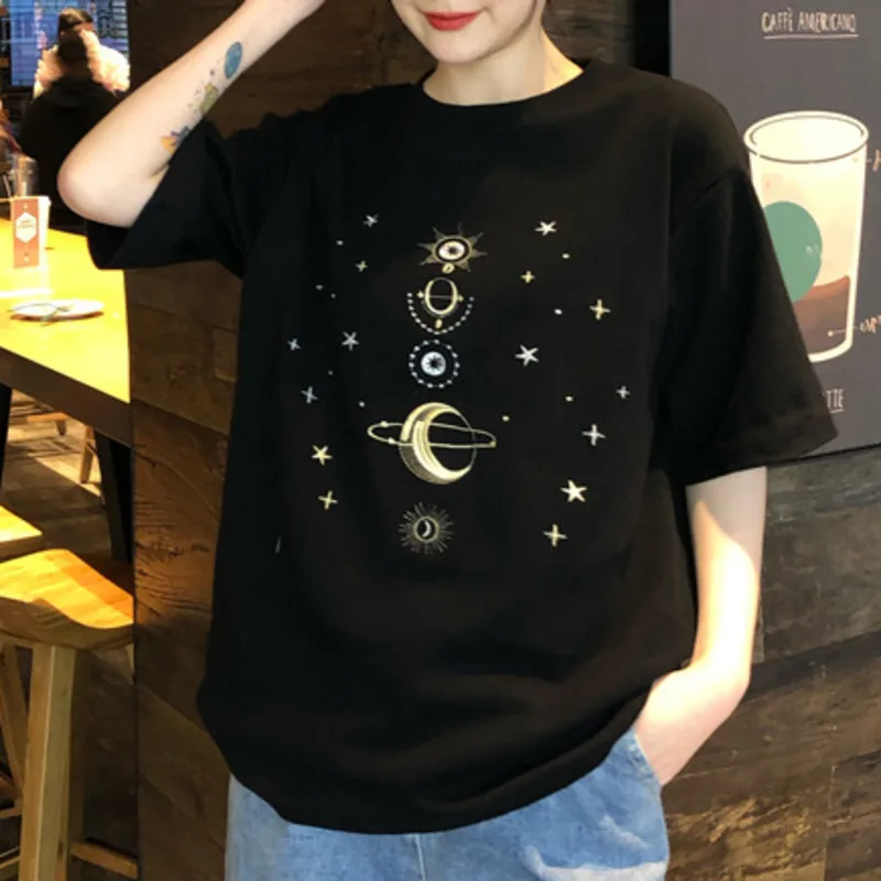 Фото Harajuku Звездная Вселенная вышивка футболка с коротким рукавом черные свободные