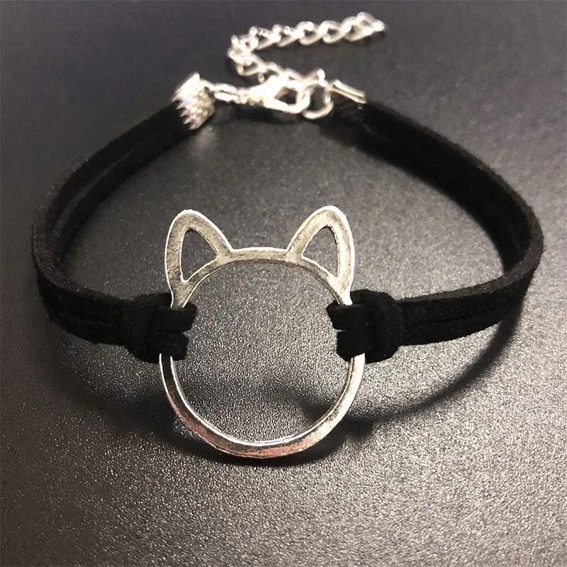 

2021 Hot Punk Harajuku black Faux Suede Choker Punk Goth Handmade Cat head Bracelet 2 rows can be adjusted Jewelry