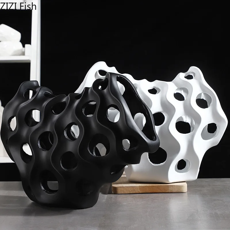 

Abstract Hollow-out Artwork Statue Desk Decoration Resin Crafts Ornaments Living Room Decoration Sculpture Modern Home Decor