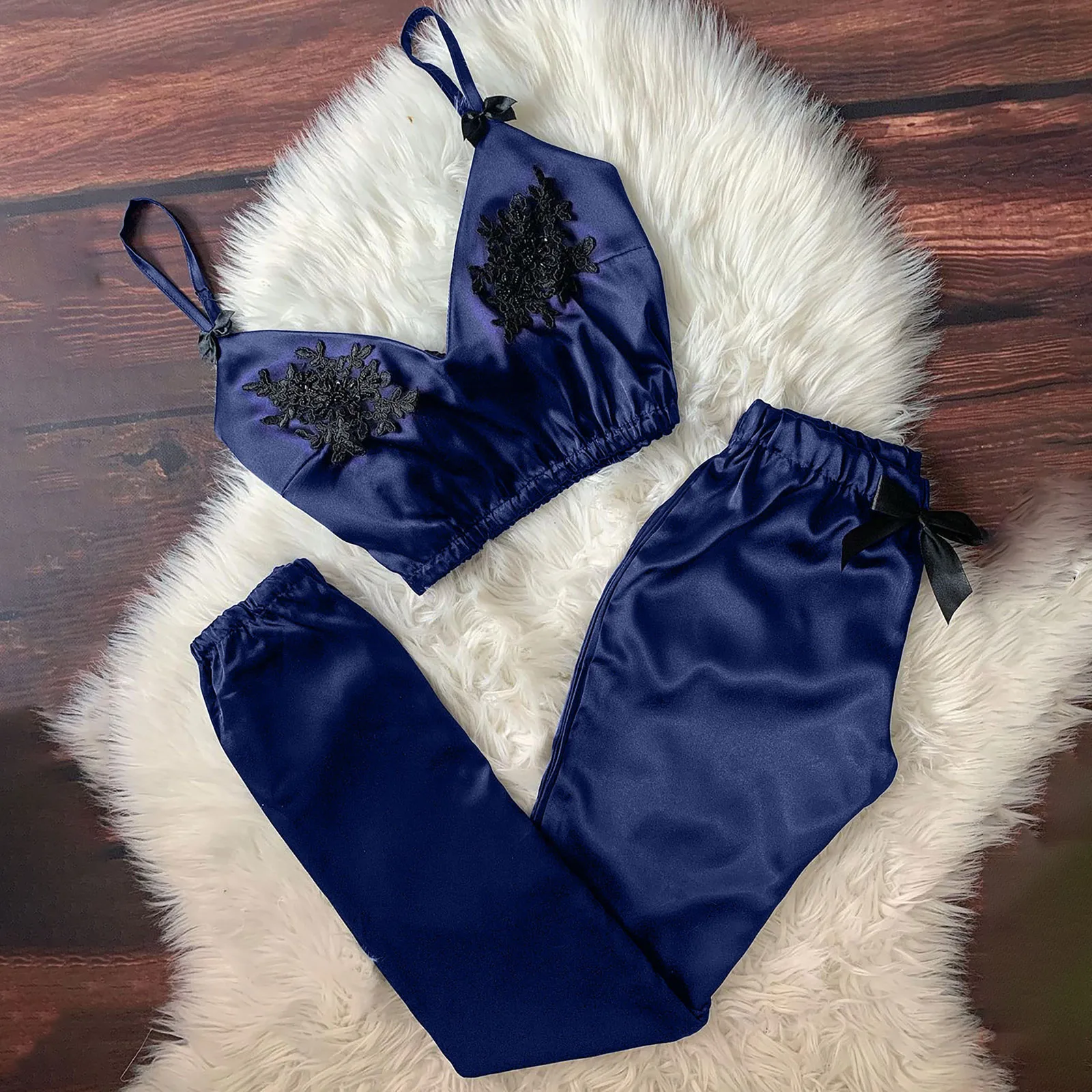 

Sexy Women Pajamas Set Lace Sleepwear Stain Camisole Pajamas Bowknot Pants Female Plus Size Sleep Lingerie Nightie