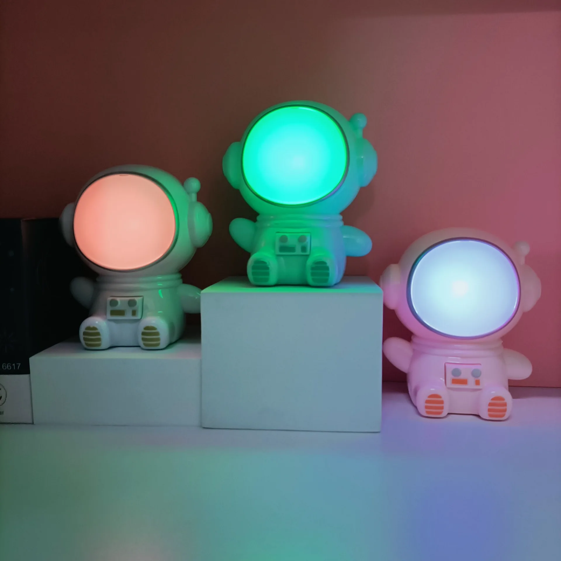 Robot Desk Lamp Creative Spaceman Astronaut Decoration Ornaments Student Dormitory Bedroom Living Room Charging LED Night Light