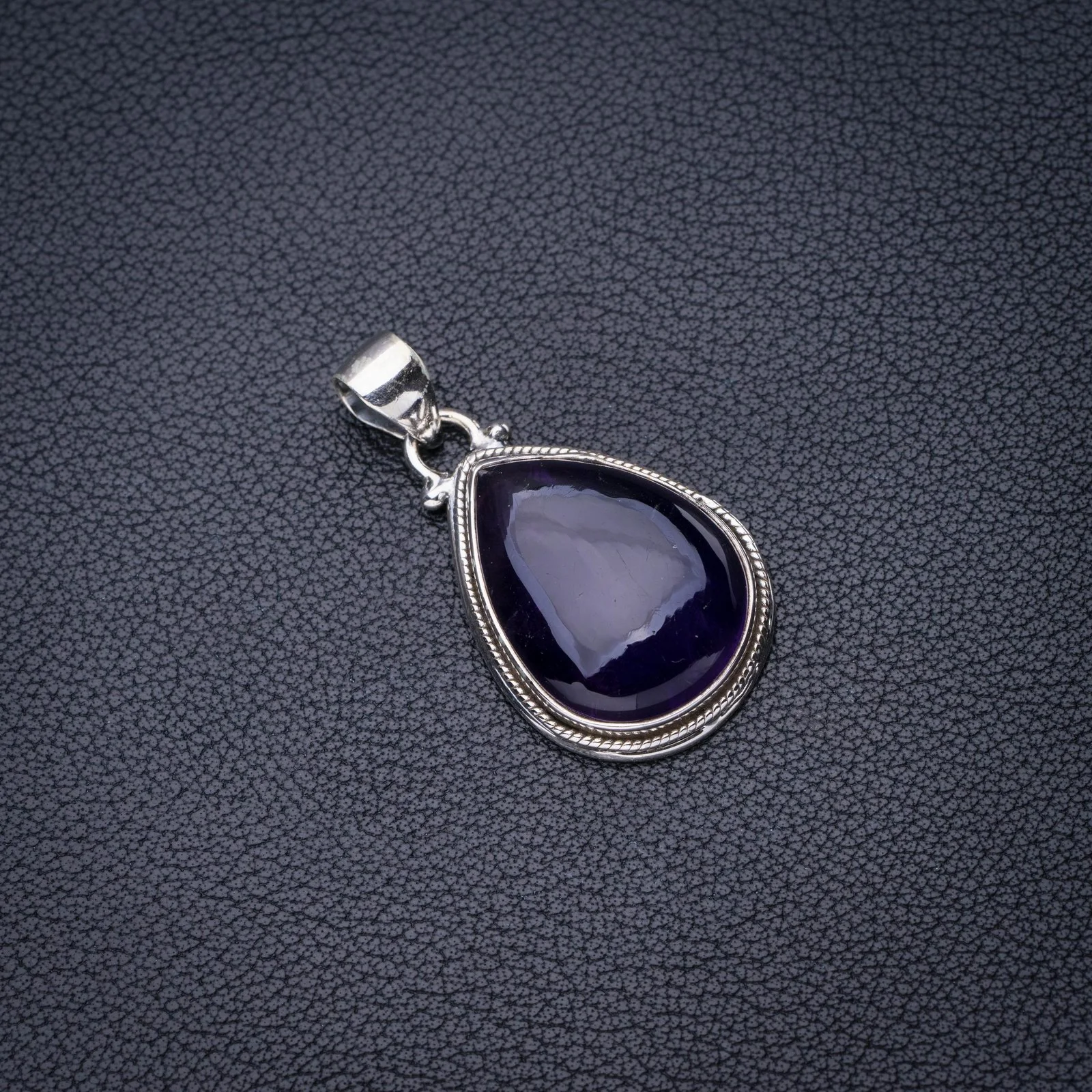 

StarGems Natural Amethyst Handmade 925 Sterling Silver Pendant 1.5" E3962