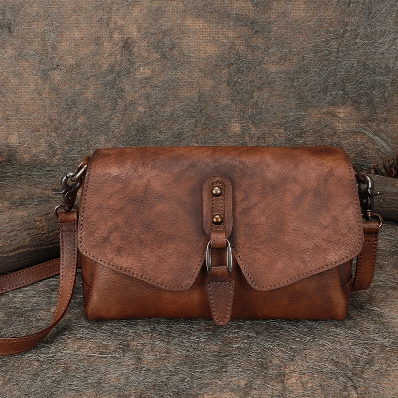 

2019 autumn and winter new niche retro original handmade first layer cowhide fashion wild one-shoulder lady Messenger bag